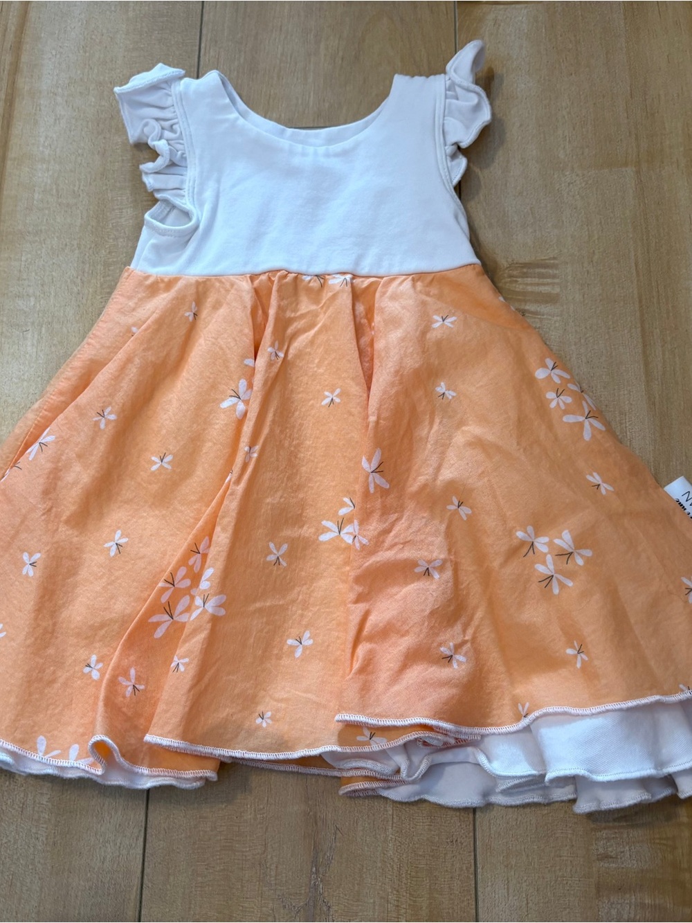 2/20$🩵 Fait par une maman Girls White & Peach Floral Dress 0-6 mois